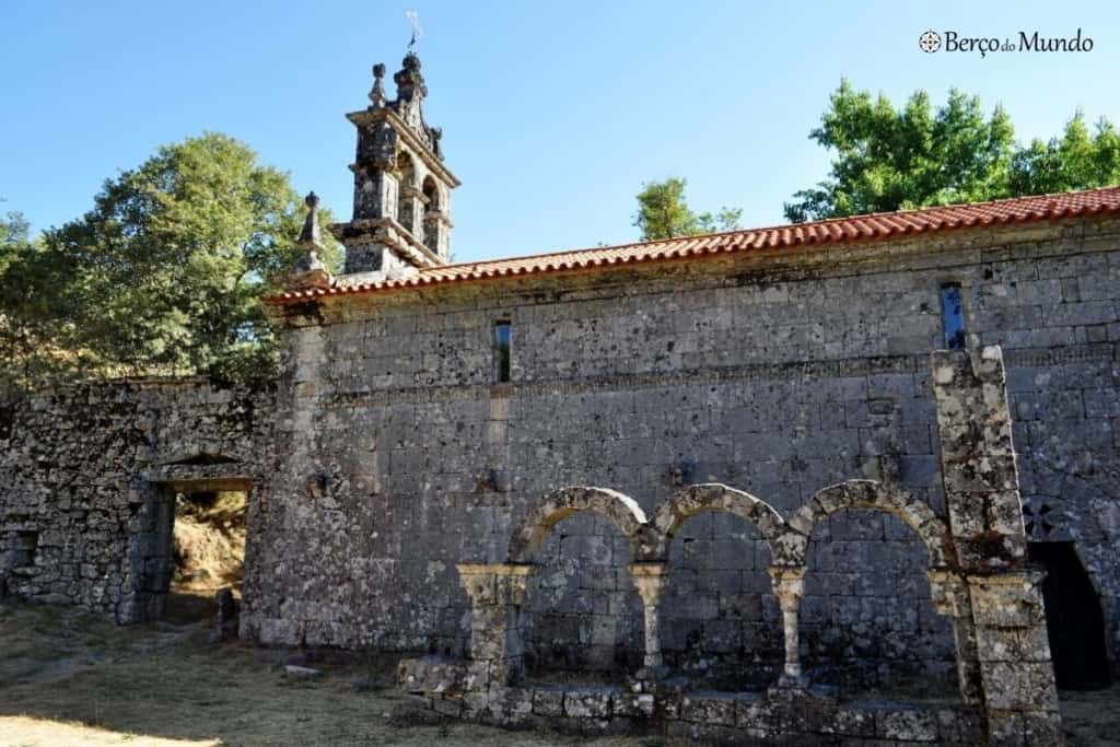 mosteiro de Santa Maria das Júnias