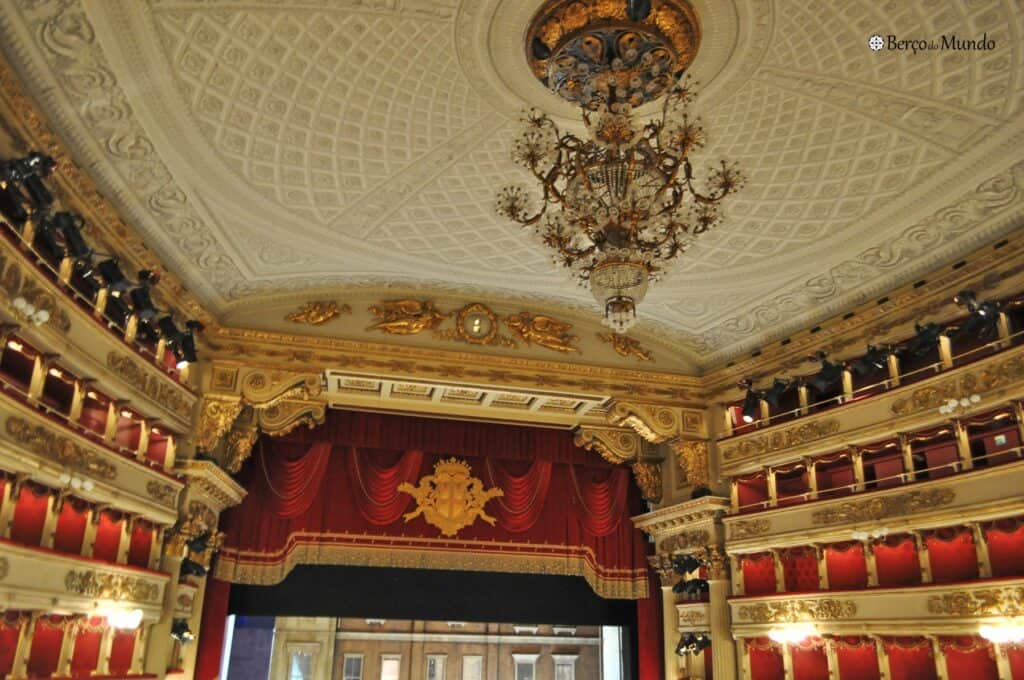 visite o teatro alla scala em Milão
