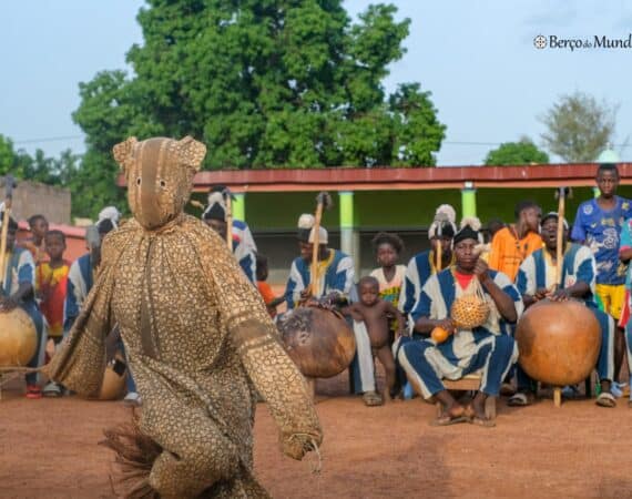 dança da pantera em Korogho