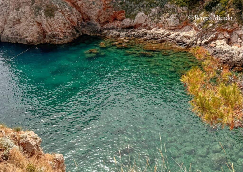 as cristalinas águas do mar Adriático