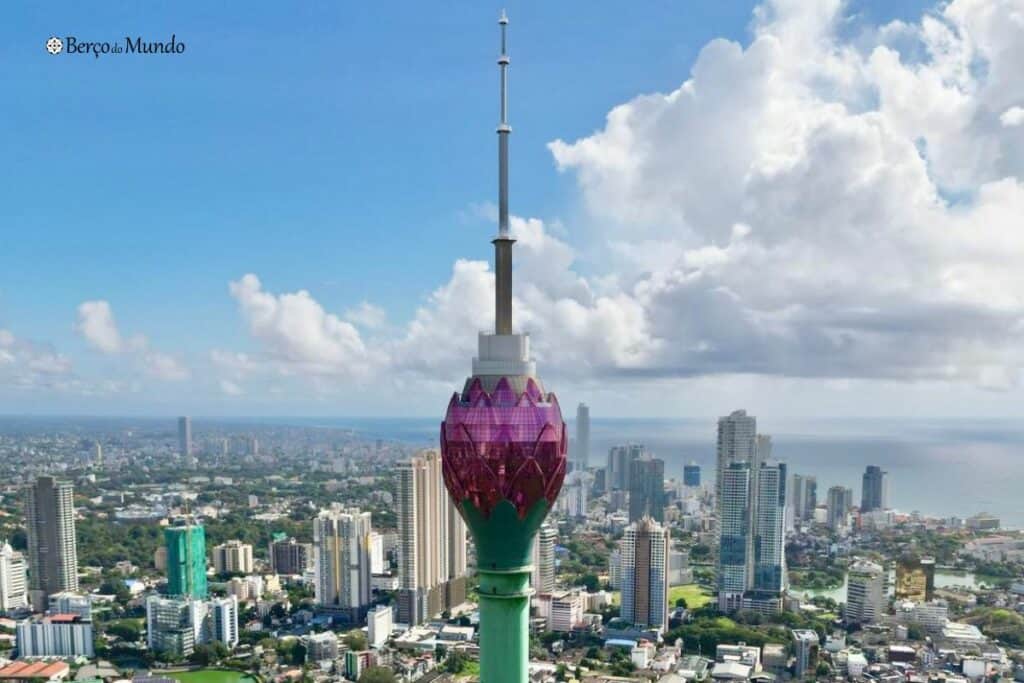 Lotus Tower em Colombo